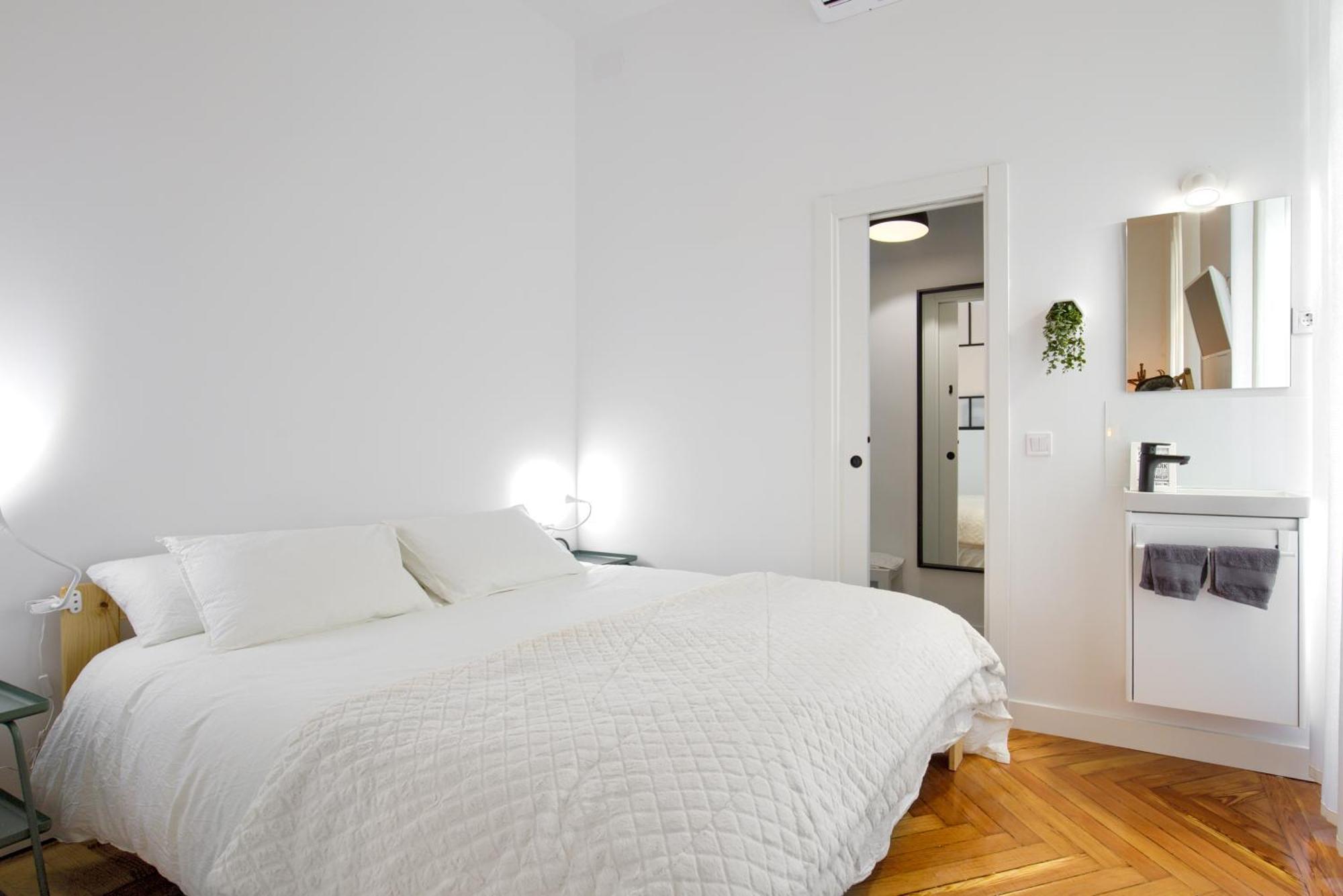 Mezzanine Orange Daire Madrid Oda fotoğraf