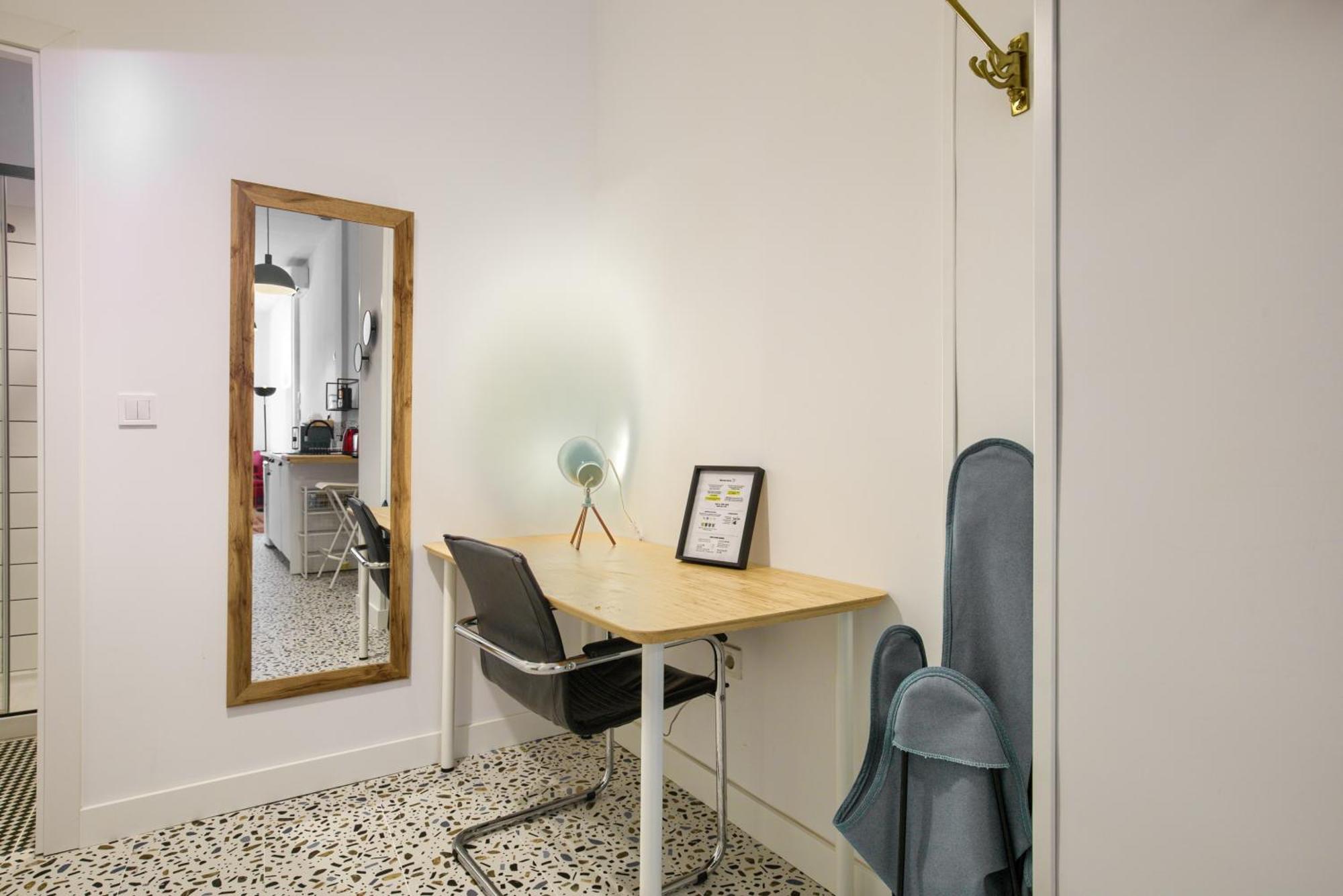 Mezzanine Orange Daire Madrid Oda fotoğraf